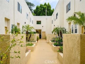 11038 Camarillo Street 13, North Hollywood (los Angeles) CA 91602
