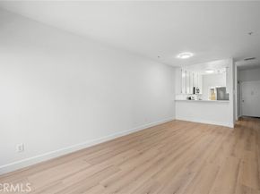 11038 Camarillo Street 13, North Hollywood (los Angeles) CA 91602