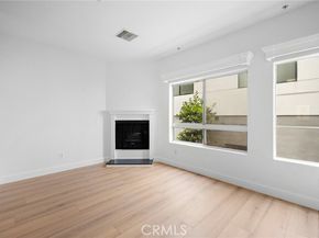 11038 Camarillo Street 13, North Hollywood (los Angeles) CA 91602