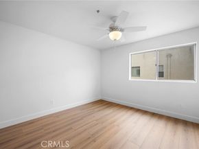 11038 Camarillo Street 13, North Hollywood (los Angeles) CA 91602