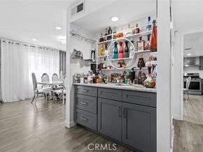 8801 Cedros Avenue 7, Panorama City (los Angeles) CA 91402