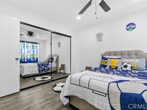 8801 Cedros Avenue 7, Panorama City (los Angeles) CA 91402