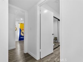 8801 Cedros Avenue 7, Panorama City (los Angeles) CA 91402