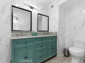 8801 Cedros Avenue 7, Panorama City (los Angeles) CA 91402