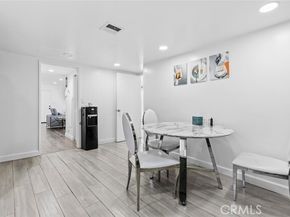 8801 Cedros Avenue 7, Panorama City (los Angeles) CA 91402