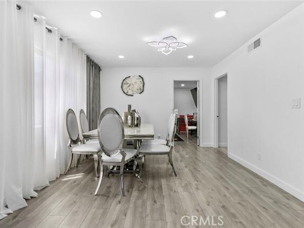 8801 Cedros Avenue 7, Panorama City (los Angeles) CA 91402