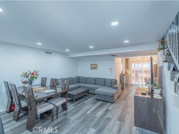 4405 Ventura Canyon Avenue, Sherman Oaks (los Angeles) CA 91423