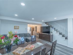 4405 Ventura Canyon Avenue, Sherman Oaks (los Angeles) CA 91423