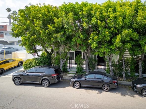 4405 Ventura Canyon Avenue, Sherman Oaks (los Angeles) CA 91423