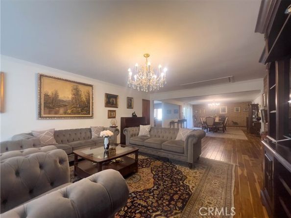 9909 Helen Avenue, Sunland (los Angeles) CA 91040