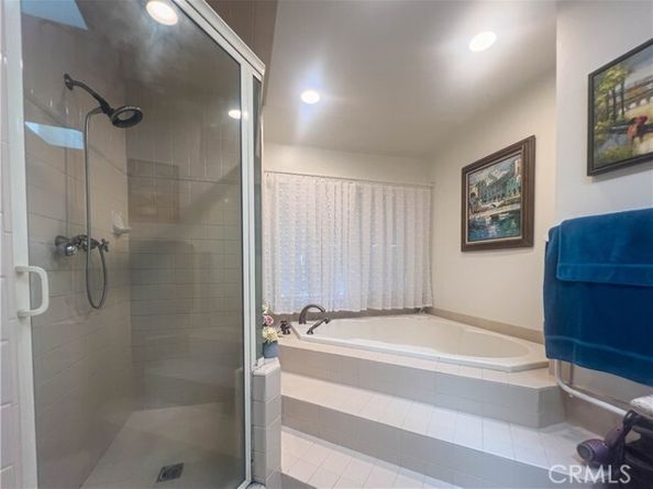 9909 Helen Avenue, Sunland (los Angeles) CA 91040