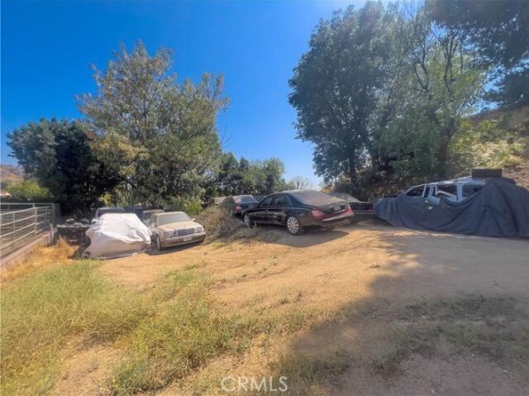 9909 Helen Avenue, Sunland (los Angeles) CA 91040