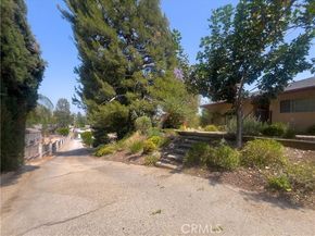 9909 Helen Avenue, Sunland (los Angeles) CA 91040