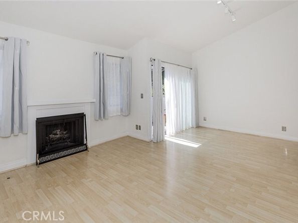 10504 Sunland Boulevard 5, Sunland (los Angeles) CA 91040