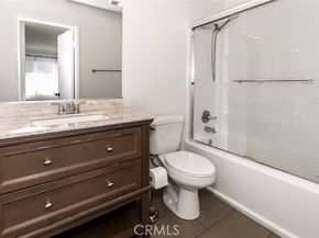 10504 Sunland Boulevard 5, Sunland (los Angeles) CA 91040