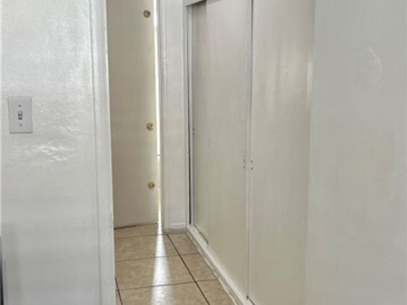 8500 Sunland Avenue 23, Sun Valley (los Angeles) CA 91352