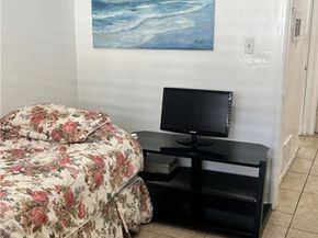 8500 Sunland Avenue 23, Sun Valley (los Angeles) CA 91352