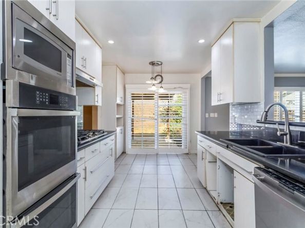 11235 Sunburst Street, Sylmar (los Angeles) CA 91342