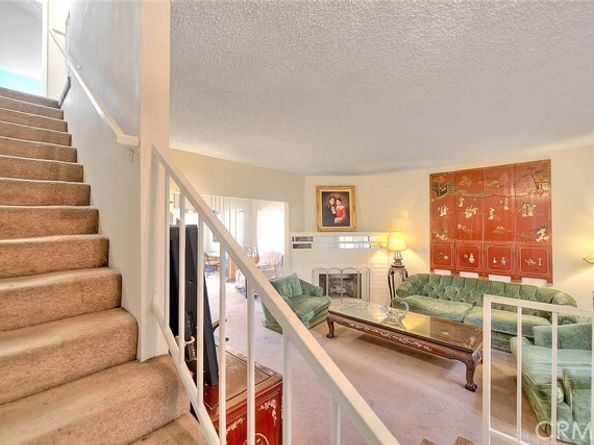 15051 Sherman Way F, Van Nuys (los Angeles) CA 91405