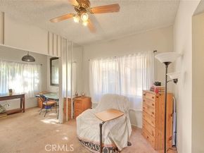 15051 Sherman Way F, Van Nuys (los Angeles) CA 91405