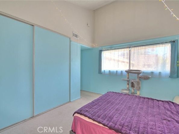 15051 Sherman Way F, Van Nuys (los Angeles) CA 91405