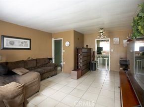 7347 Bakman Avenue, Sun Valley (los Angeles) CA 91352