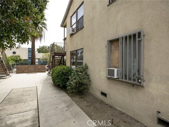 7347 Bakman Avenue, Sun Valley (los Angeles) CA 91352