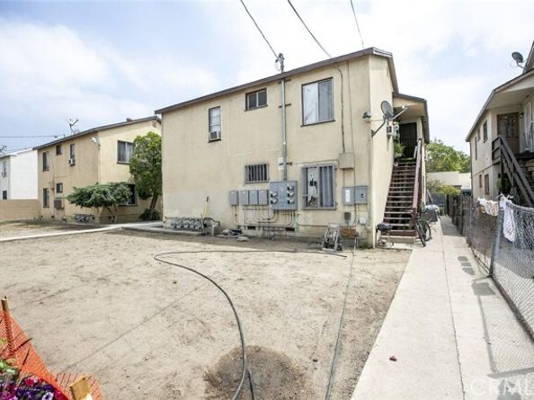 7347 Bakman Avenue, Sun Valley (los Angeles) CA 91352