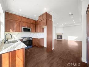 7615 Ani, North Hollywood (los Angeles) CA 91605