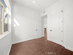 7615 Ani, North Hollywood (los Angeles) CA 91605