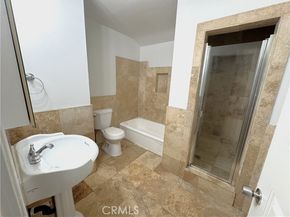 7823 Louise Avenue, Northridge (los Angeles) CA 91325