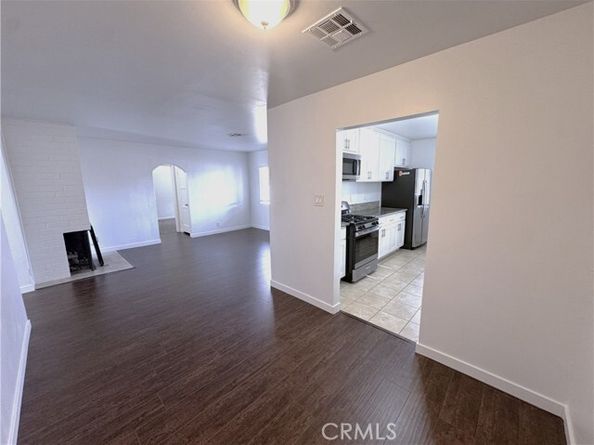 7823 Louise Avenue, Northridge (los Angeles) CA 91325