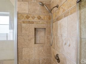 10752 Hortense 3, North Hollywood (los Angeles) CA 91602