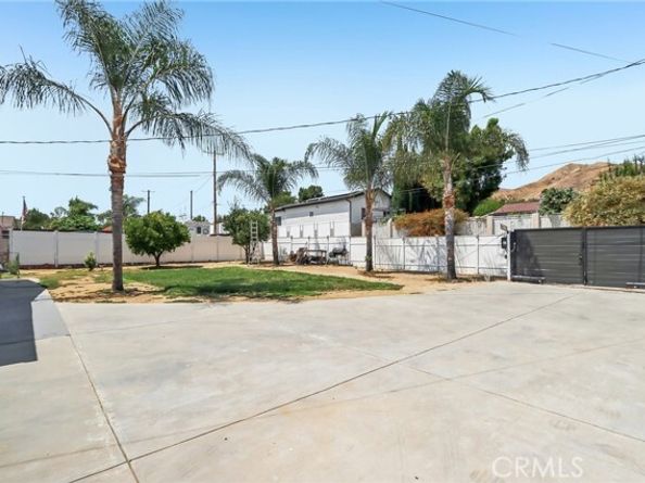 10065 Foothill, Lakeview Terrace (los Angeles) CA 91342