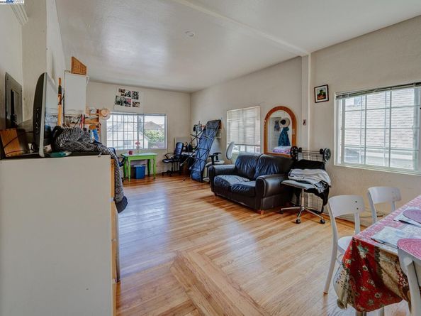 1437 25Th Ave, Oakland CA 94601