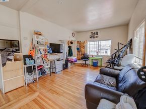 1437 25Th Ave, Oakland CA 94601