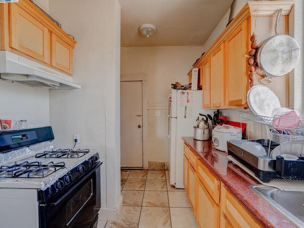 1437 25Th Ave, Oakland CA 94601