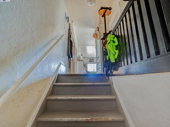 1437 25Th Ave, Oakland CA 94601