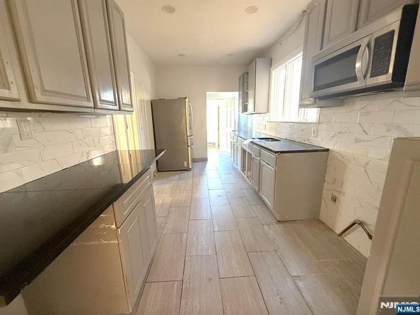 7701 Smith Avenue, North Bergen NJ 07047