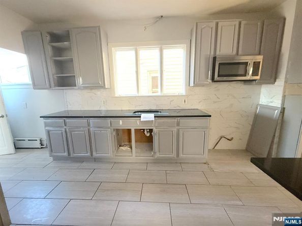 7701 Smith Avenue, North Bergen NJ 07047