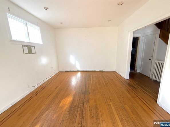 7701 Smith Avenue, North Bergen NJ 07047