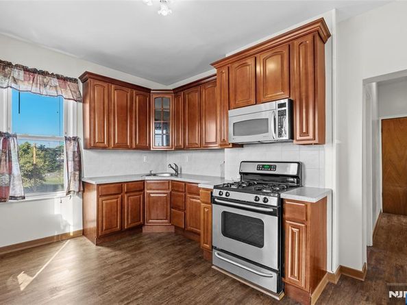 122 Broadway, Jersey City NJ 07306