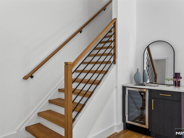 2160 Jones Road, Fort Lee NJ 07024