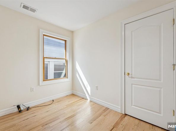 3211 John F Kennedy Boulevard, Jersey City NJ 07306