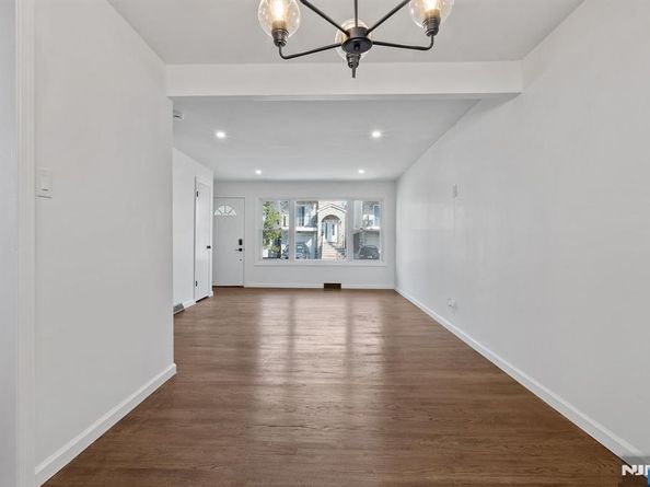 46 Evergreen Street, Bayonne NJ 07002