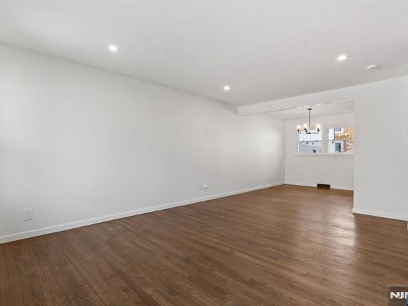 46 Evergreen Street, Bayonne NJ 07002