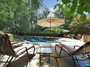 405 Highview Road