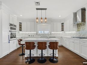 1077 Anderson, Fort Lee NJ 07024