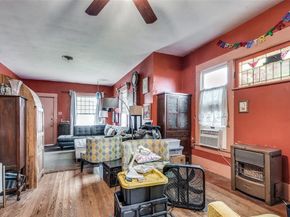 904  Haines Avenue , Dallas Texas 75208