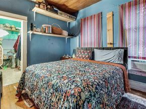904  Haines Avenue , Dallas Texas 75208